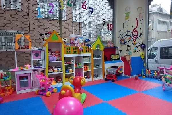 Tırtıl Çocuk Dünyası Oyun ve Aktivite Merkezi - Çocuklar İçin Eğlence Merkezi - İstanbul Ataşehir