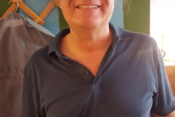 Dr. Ramazan Macit Karaman - Diş Hekimi - Antalya Aksu