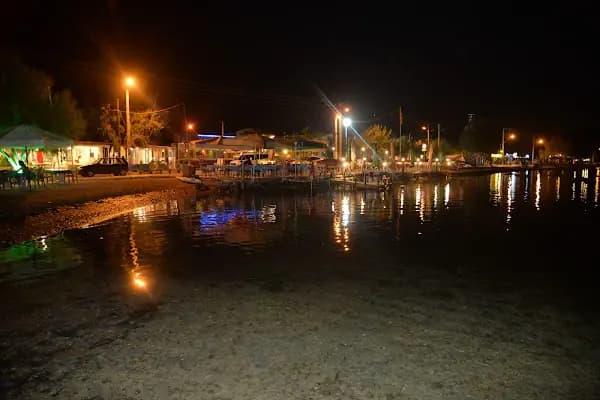Özbek Akkum Plajı - Resort Otel - İzmir Aliağa