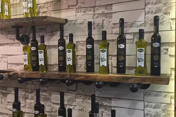 Kasım BÖLER Zeytundalı Naturel Sızma Zeytinyagı ve Saf Zeytinyağlı Sabun - Zeytinyağı Şişeleme Şirketi - Gaziantep Nizip
