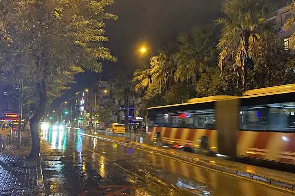 Buca Vergi Dairesi - Otobüs Durağı - İzmir Aliağa