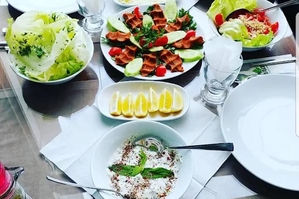 Yildiz Cinar Restaurant - Restoran - İstanbul Esenler