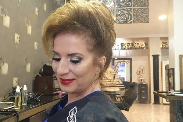 salon büşra topuz - Kuaför - Bursa Yıldırım
