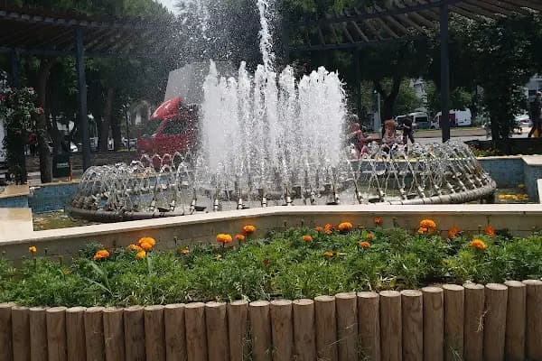 Osman Öksüz Parkı - Park - İzmir Konak