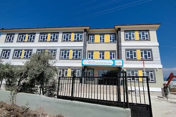 İncirağacı İlkokulu - Okul - Antalya Finike