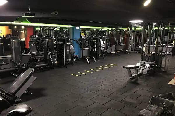 FiT//izz Fitness ve Sağlık Merkezi Çarşı Şubesi - Spor salonu - Tekirdağ Çerkezköy