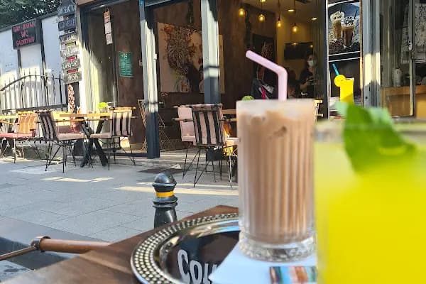 Kahverengi Coffee - Kahve dükkanı - İstanbul Kadıköy