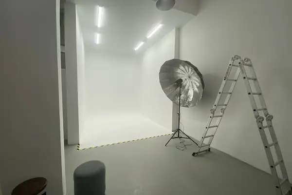 MonoCube Studio - Fotoğraf Stüdyosu - İzmir Buca