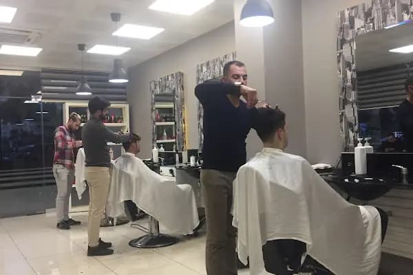 Beyefendi Boutique Erkek Kuaförü - Berber Dükkanı - İzmir Bayraklı