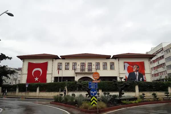 Cumhuriyet Meydanı Kapalı Otaparkı - Otopark - Antalya Demre