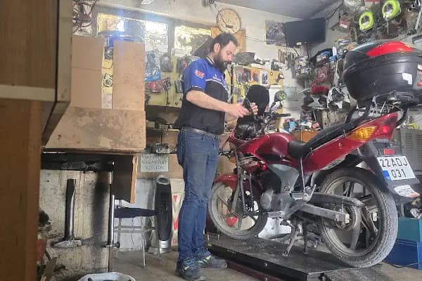 Örnek Motosiklet Deniz Motoru Bakım Ve Onarım Yedek Parça - Oto Tamirhanesi - Edirne Edirne Merkez