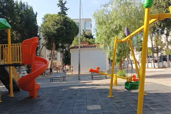 Hamza Dede Parkı - Park - İzmir Buca