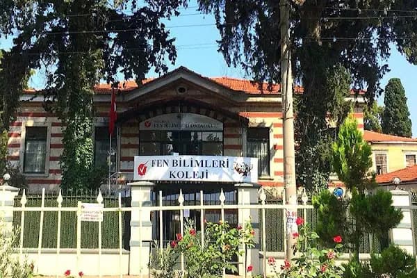 Özel Buca Fen Bilimleri Ortaokulu - Okul - İzmir Karabağlar
