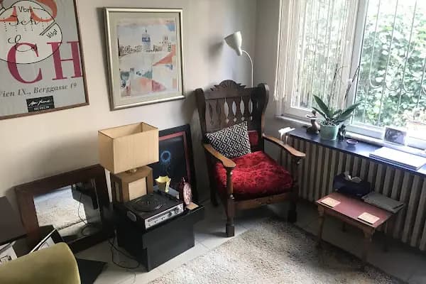 İda Psikiyatri ve Psikoterapi Merkezi - Doktor - İstanbul Bakırköy