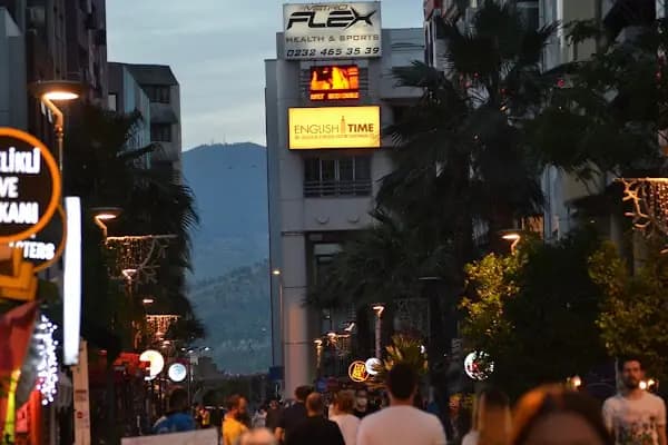 Alsancak Englishtime - İzmir’in En İyi İngilizce Kursu - İngilizce Dil Okulu - İzmir Konak