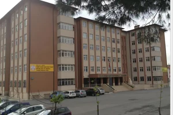 TİCARET ODASI VAKFI MESLEKİ VE TEKNİK ANADOLU LİSESİ - Okul - Kocaeli Gölcük