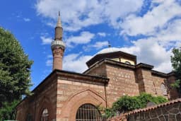 Üftade Camii ve Türbesi
