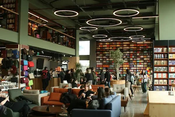 Penguen Kitabevi İçerenköy - Kitapçı - İstanbul Bağcılar