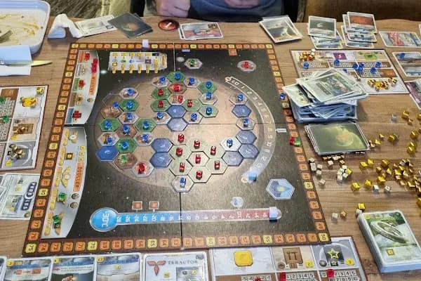 Periwinkle Patisserie / Periwinkle XL Board Game Cafe - Kafe - İstanbul Ümraniye