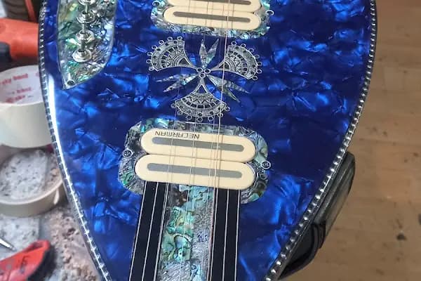 Köylü müzik merkezi - Müzik Aletleri Tamir Atölyesi - İstanbul Bağcılar