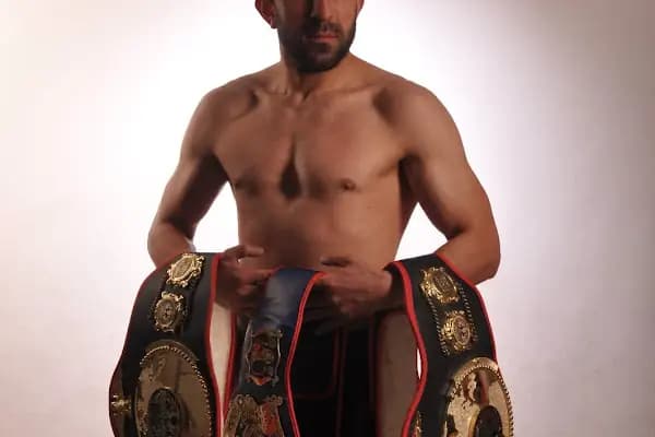 Ferhat Arslan Gençlik ve Spor Kulübü - Kick Boks - Muay Thai - Boks - Gym - Kickboks Okulu - Bursa Nilüfer