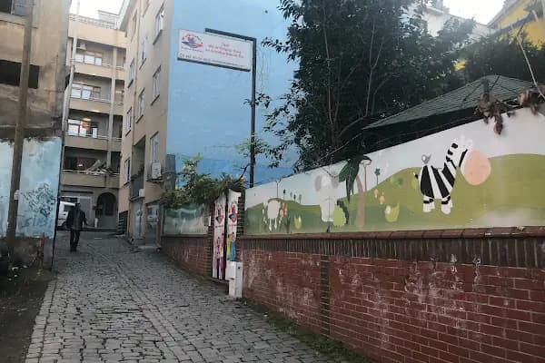 Trabzon Minik Kalpler Kreş ve Gündüz Bakımevi - Okul Öncesi - Trabzon Akçaabat