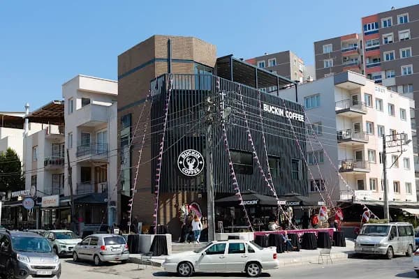 Buckin Coffee Buca Hasanağa - Kahve dükkanı - İzmir Balçova