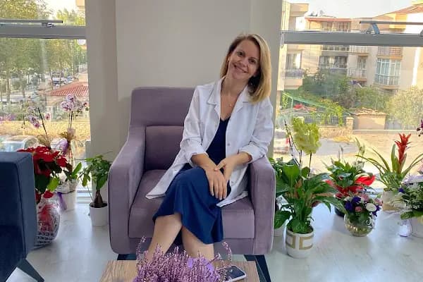 Uzm. Dr. DENİZ YURTMAN HAVLUCU - Dermatolog - Manisa Yunusemre