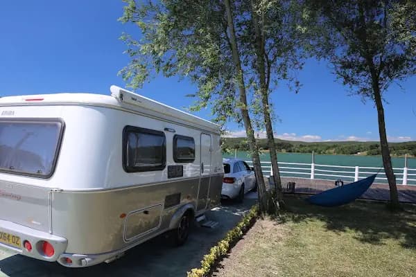 POYRAZLAR CARAVAN CAMPİNG - Kamp Alanı - Sakarya Akyazı