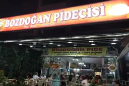 MEŞHUR BOZDOĞAN PİDECİSİ GÜZEL ÇAMLI MİLLİPARK CADDESİ Carrefoursa karşısı