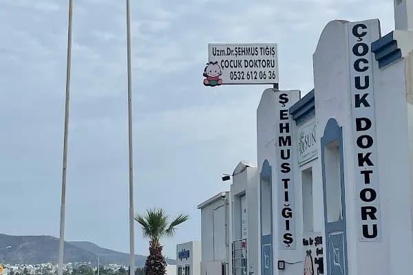 Uz.Dr.Şehmus Tığış , Çocuk Doktoru Bodrum , Pediatrician , Otelde ,Evde Muayene , Ücretsiz 0-6 yaş ASM Aşıları ,Özel Aşılar - Çocuk Doktoru - Muğla Bodrum