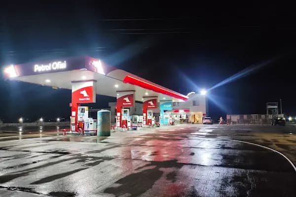 Petrol Ofisi - Benzin İstasyonu - İzmir Konak