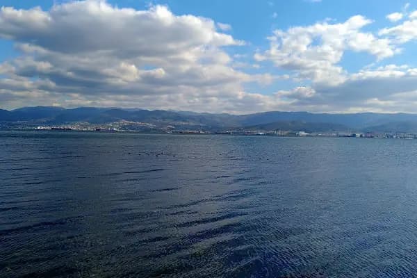 Kocaeli Büyükşehir Belediyesi Plaj Yolu Sahili - Yürüyüş Alanı - Kocaeli İzmit
