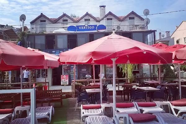 Foça Vertigo plajı - Kafe - İzmir Foça