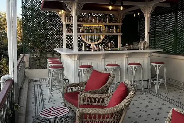 Madam Sofia Cafe & Bar - Kafe - İstanbul Adalar
