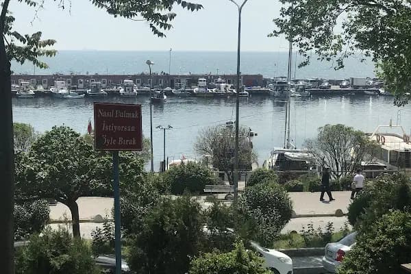 Balkonlu Cafe - Kafe - İstanbul Avcılar