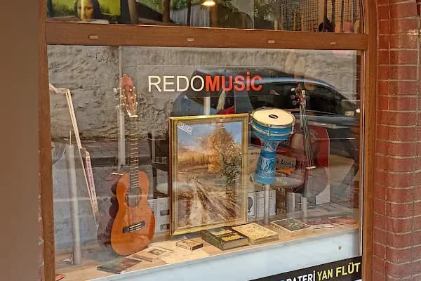 REDOMUSİC - Müzik aletleri mağazası - İzmir Buca