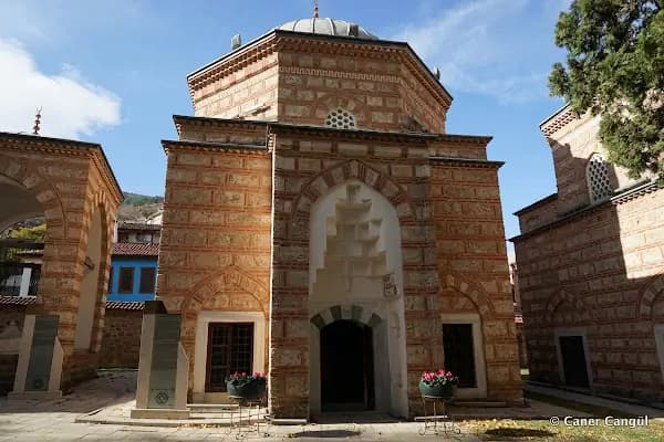 Gülruh Sultan Türbesi - Tarihi Yer - Bursa Osmangazi