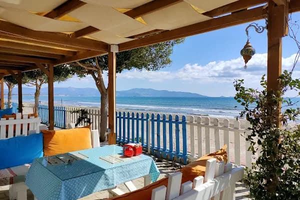 Fink Pub &amp; Bar Restaurant - Restoran - Antalya Finike