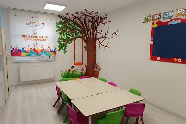 Yunus Emre Gülleri Çocuk Akademisi - Okul Öncesi - İstanbul Bağcılar