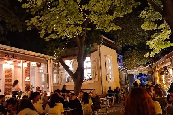 Kozalak Kültür Kitap&amp;Kafe - Kafe - İzmir Buca