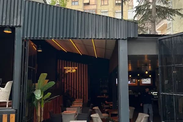 TreeHouse Coffee Shop - Kafe - Balıkesir Altıeylül