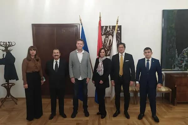 Malezya Fahri Konsolosluğu - Yabancı Ülke Konsolosluğu - İzmir Bayraklı