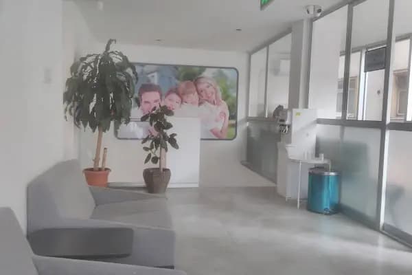 Bağcılar Safa Diş Ağız ve Diş Sağlığı Polikliniği - Diş Kliniği - İstanbul Esenyurt