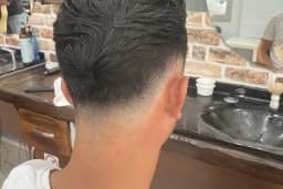 Saloon Cadde Erkek Kuaförü