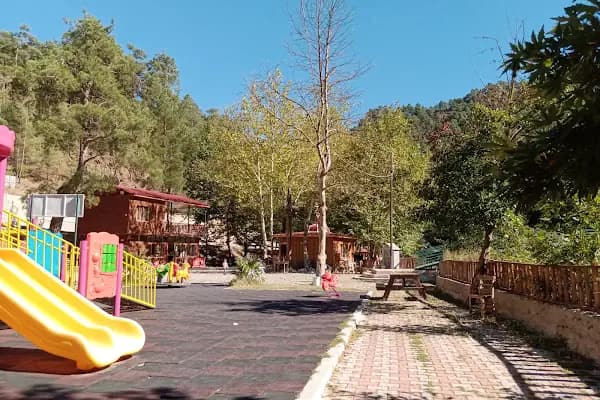 Farsaklar piknik alanı ve çocuk parkı - Piknik Alanı - Adana Feke
