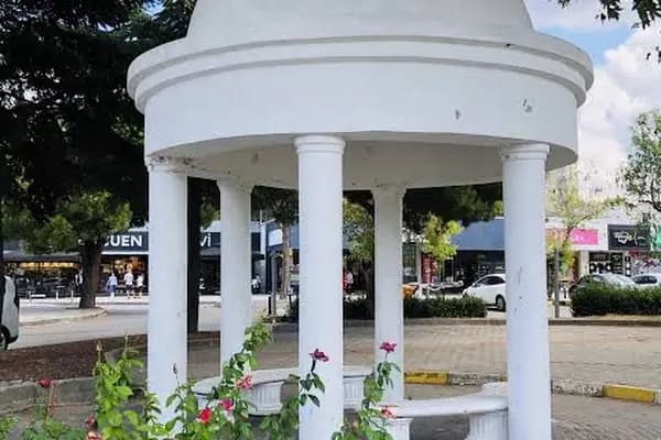 Bakireler Tapınağı - Tarihi Yer - İstanbul Maltepe