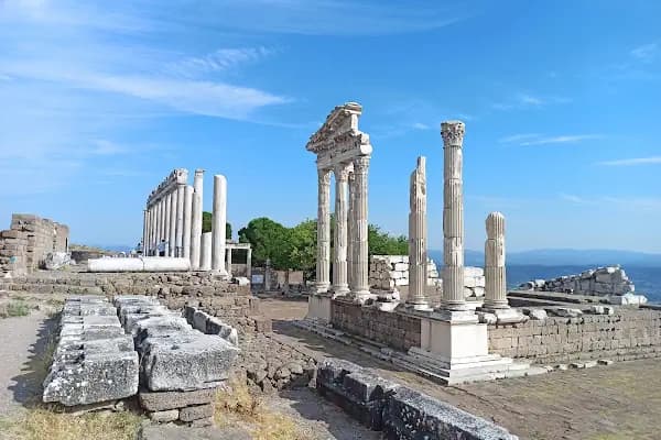 Pergamon Antik Kenti - Tarihî Yer Müzesi - İzmir Bayındır