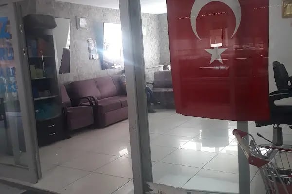 Yakamoz Erkek Kuaförü - Resim 15