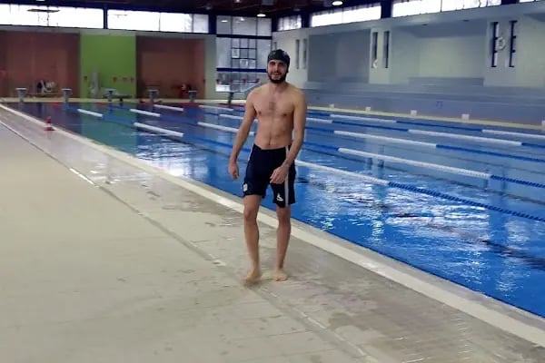 Özdemir Sabancı Kapalı Yüzme Havuzu - Resim 18